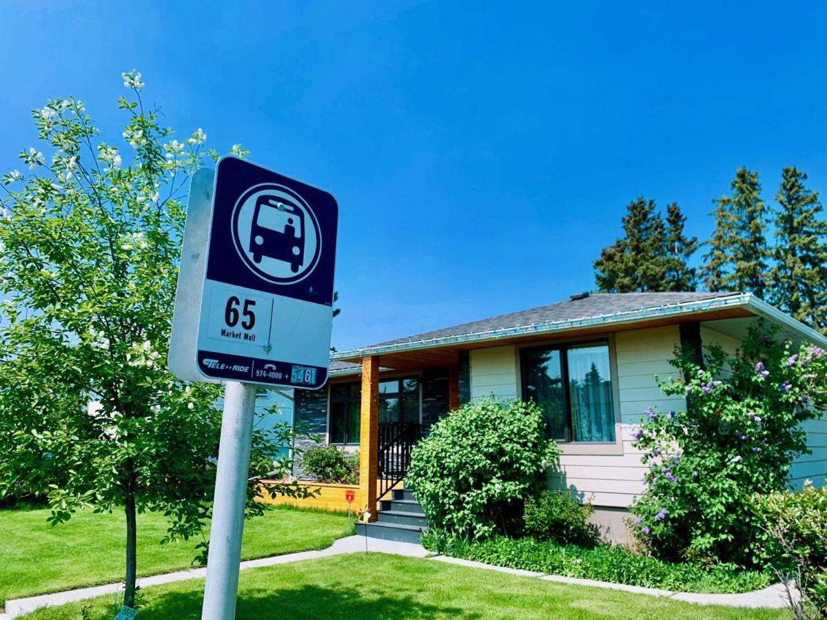 Guest house Ricky's Calgary